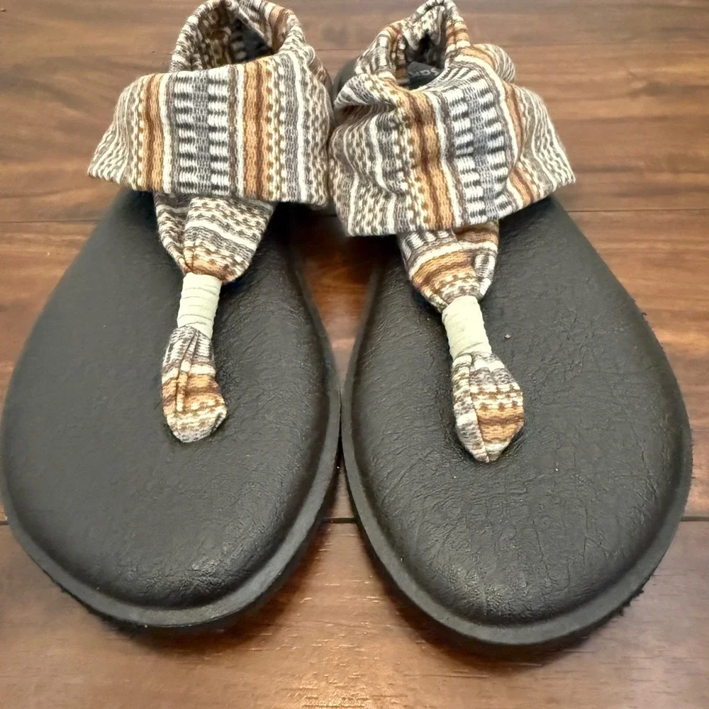Sanuk Yoga Sling 2 Sandals Womens ‎ Size 8 Brown Geometric Knit Yoga Mat Footbed